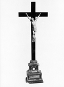 Croix d'autel (2), église paroissiale Saint-Gildas (Auray)