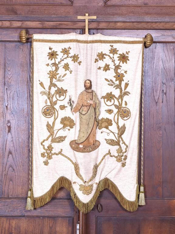 Bannière de procession : saint Joseph / saint Pierre, église Notre-Dame-du-Roc (Montautour)