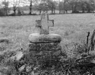 Croix de chemin, près de la R.N. 165 (Theix fusionnée en Theix-Noyalo en 2016)