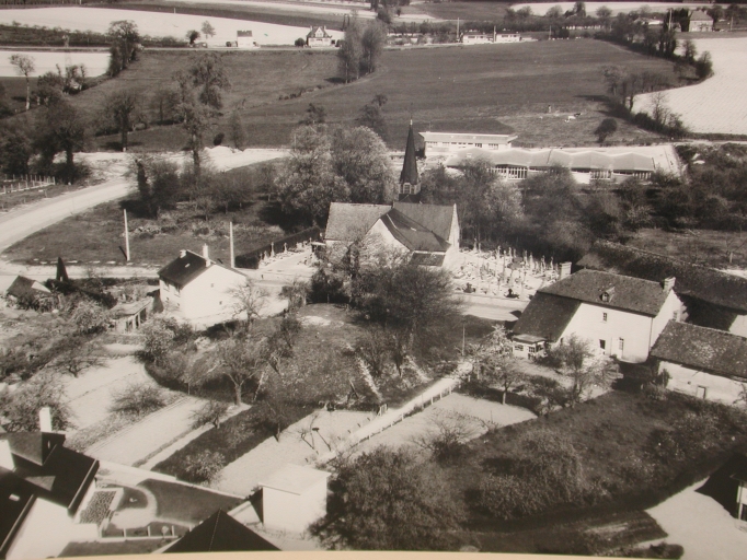 Édifice fortifié, dit motte castrale (Montgermont)