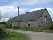 Alignement de maisons, les Rues Poirier (Paimpont)
