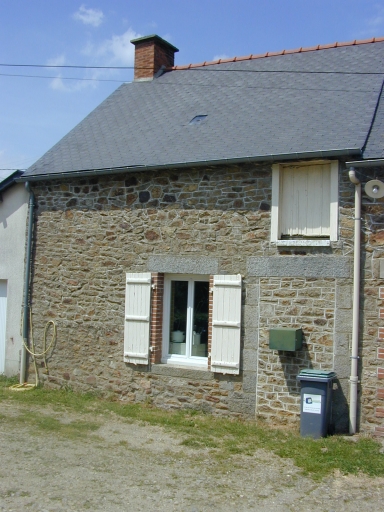 5ème maison, la Croix Rompue (Feins)