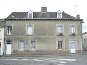 Immeuble à logements, 7-8 place du Champ de Foire (La Guerche-de-Bretagne)