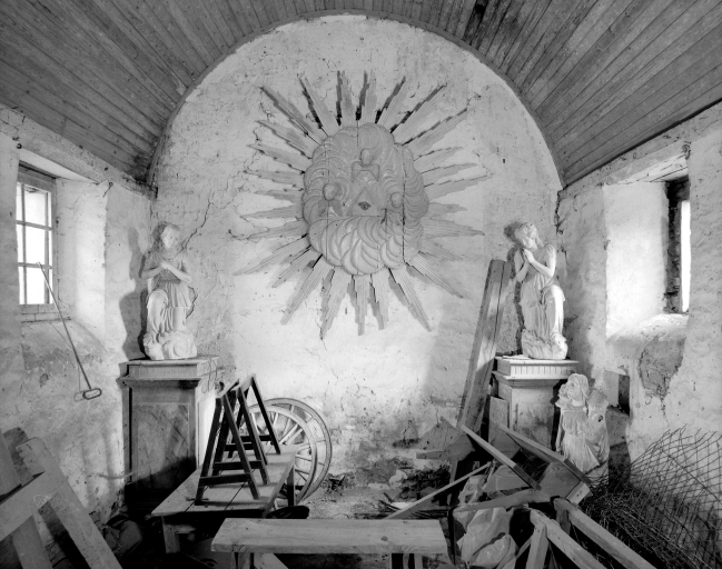 Chapelle frairienne, chapelle de cimetière (Saint-Jean-sur-Vilaine)