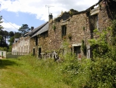 Alignement de maisons 3, le Coudrais (Bains-sur-Oust)