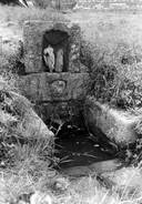 Fontaine de dévotion (Maël-Pestivien)