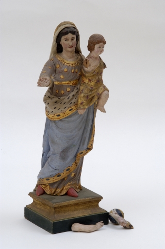 Statue n°2 de la Vierge à l'Enfant