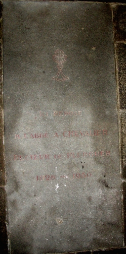 Dalle funéraire 2