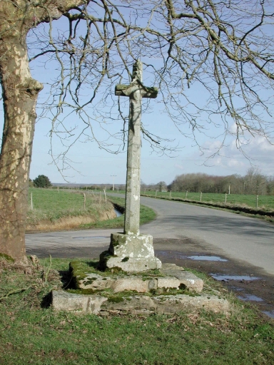 Les églises, chapelles, monuments aux morts, croix de chemin et croix de cimetière sur la commune de Morieux (fusionnée en Lamballe-Armor en 2019)
