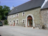 Maison de marchand de toiles, Tréviel (Saint-Caradec)