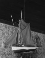 Maquette, ex-voto (maquette de thonier Dundee) : Notre-Dame d'Espérance, chapelle Notre-Dame d'Espérance ou de la Congrégation (Île-aux-Moines)