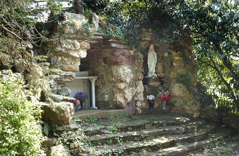 Grotte de Lourdes, le Thélin (Plélan-le-Grand)
