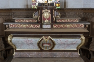 Autel, tabernacle, place Ernest Lemoine (Bieuzy fusionnée en Pluméliau-Bieuzy en 2019)