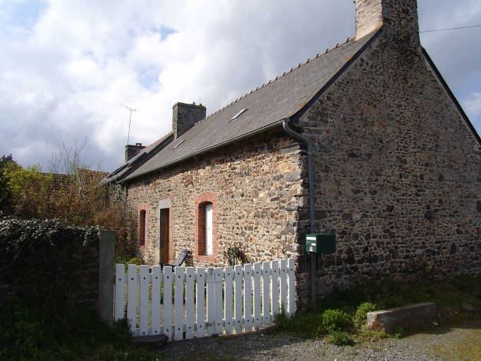 Maison 3, rue de la Ville-Morel ; rue de la Pierre Blanche (Pordic)