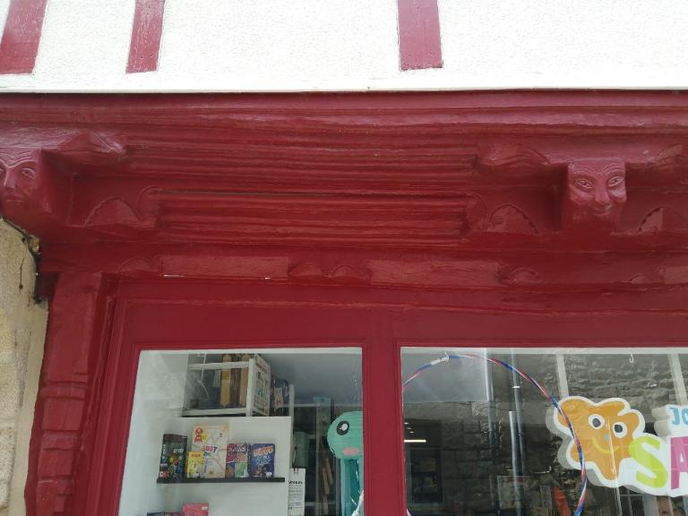 Maison, 48-50 rue du Belzic (Auray)