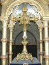 Garniture d'autel : ensemble d'une croix d'autel et de 6 chandeliers