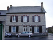Maison à boutique (?), 21 rue de Rennes (Liffré)