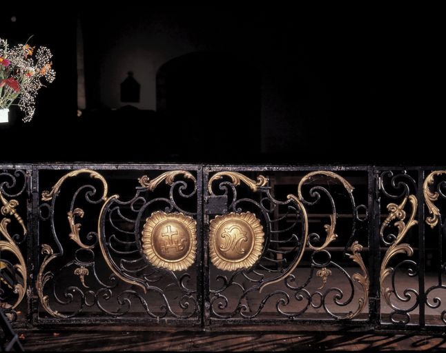 Clôture de chœur (table de communion), église Saint-Pierre (Lanouée fusionnée en Forges de Lanouée en 2019)