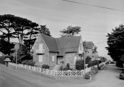 Maison de villégiature dite Ker Eva, 1ère maison à gauche allée des Pins, Trestraou (Perros-Guirec)