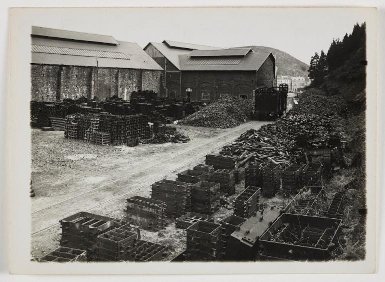 Usine de construction mécanique Rosengart, puis Chaffoteaux et Maury, actuellement magasins de commerce, quai Armez, port du Légué (Saint-Brieuc)