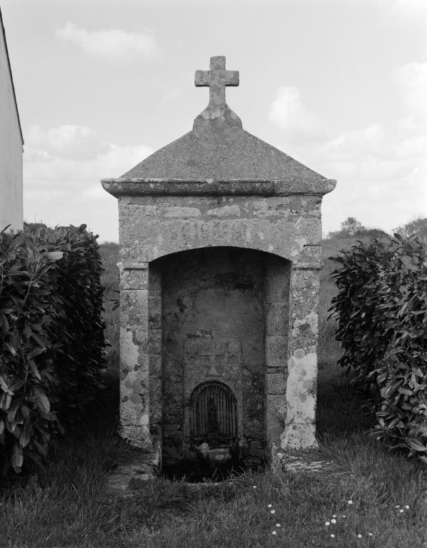 Fontaine de dévotion dite fontaine Saint-Vincent (Le Hézo)