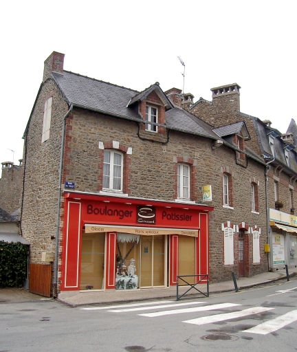 Maisons, alignement de deux logis, 1 rue de l'Islet (Lancieux)