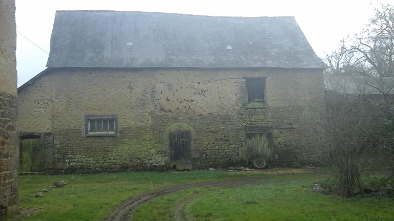 Ferme, le Bas Bourg (La Chapelle-Chaussée)