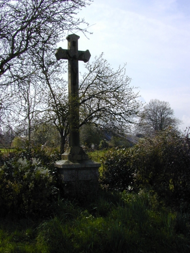 Croix de chemin, le Fougeray de Bas (La Chapelle-Bouëxic)