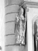 Statue (d'applique, demi-nature) : saint Guillaume, chapelle de la Trinité (Cléguérec)