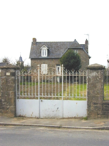 Maison, 7 rue de la Ville Croix (Saint-Coulomb)