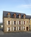 Maison, 19 place de l'Eglise (Orgères)