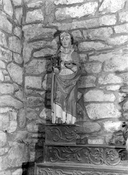 Statue (d'applique, demi-nature) : sainte Barbe, église paroissiale Notre-Dame-des-Grâces (Plusquellec)