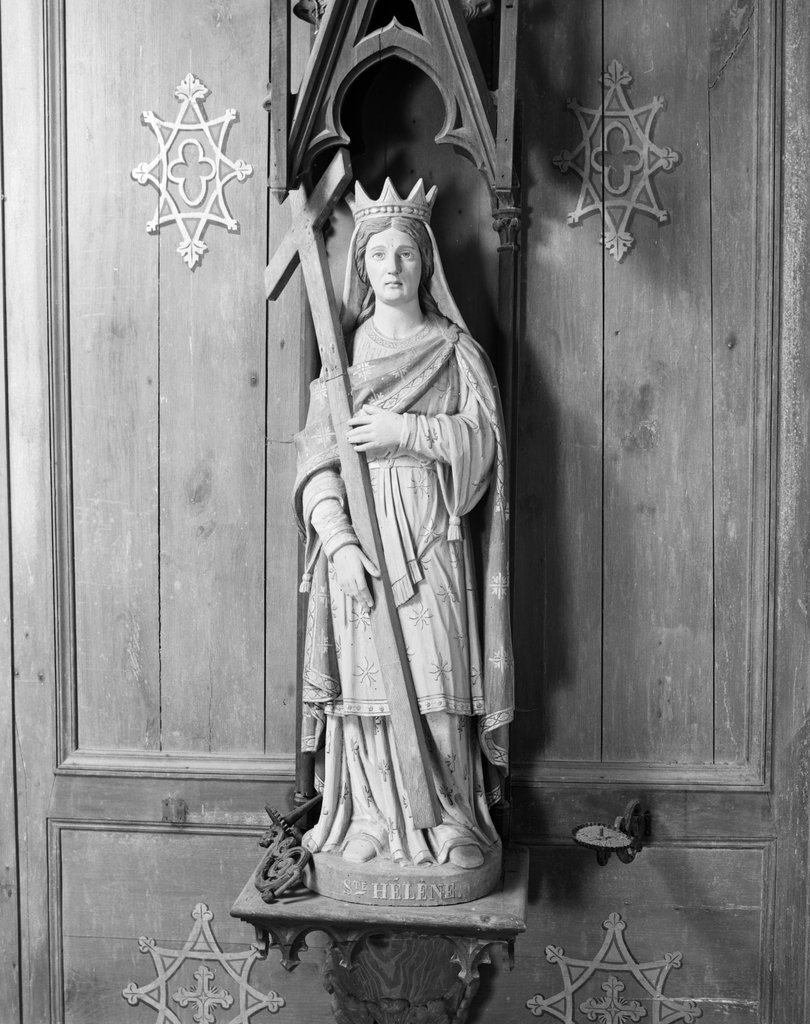 Statue (petite nature) : sainte Hélène, chapelle Saint-Aubin (Pont-Scorff)