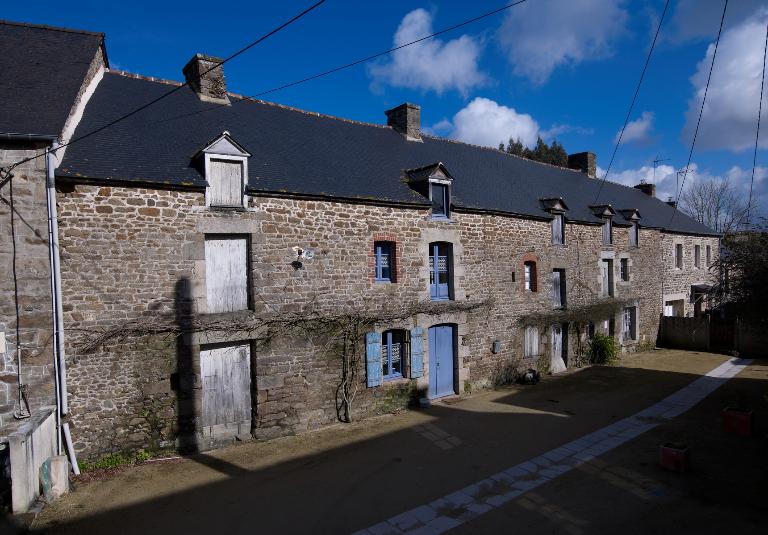 Ecart, la Ville-Es-Pois (La Vicomté-sur-Rance)