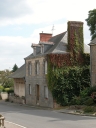 Maison, 2 rue des Fontaines (Dingé)