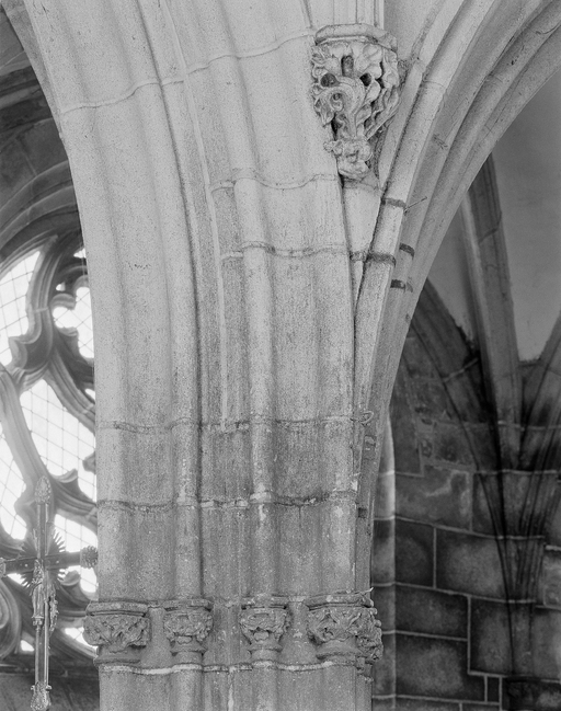 Culot (9), église paroissiale Notre-Dame (Kernascléden)