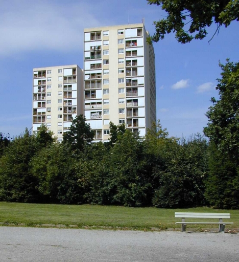 Cité, dit groupement d'habitations de l'Office Public d'Habitations à Loyer Modéré, square de Stockolm (Rennes)