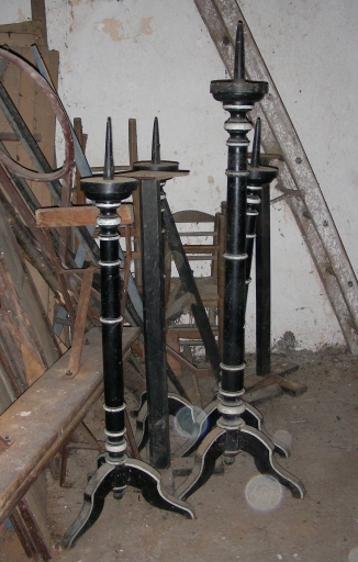 Ensemble de 4 Chandeliers funéraires