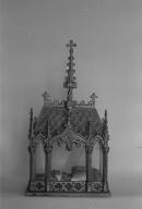 Reliquaire, style néo-gothique, église paroissiale Saint-Gildas (Locqueltas)