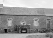 Manoir, Villeneuve (La Chapelle-Caro fusionnée en Val d'Oust en 2016)