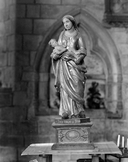 Statues (2, statuette) : Vierge à l'Enfant, sainte femme, dite Notre-Dame de Roscudon, sainte Espérance, église paroissiale Notre-Dame-de-Roscudon (Pont-Croix)