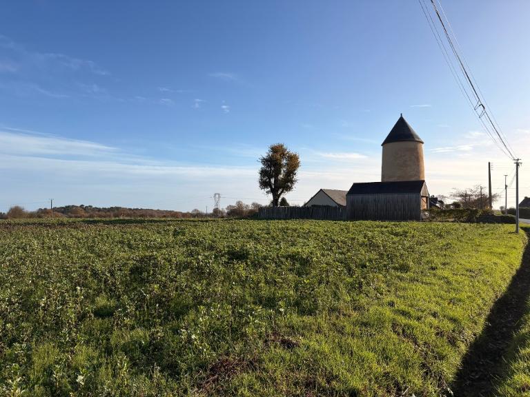 Présentation de la commune de Chanteloup : de pierre et de terre
