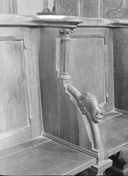 Ensemble de 2x5 stalles et agenouilloirs, église paroissiale Notre-Dame (Campénéac)