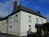 Maison, 9 place de l'Eglise (Brielles)