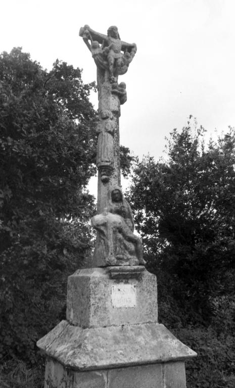 Calvaire, route de Coray (Trégourez)