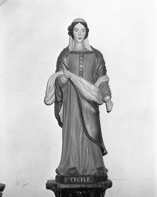 Statue (petite nature, d'applique) : sainte Cécile, chapelle Saint-Léonard (Theix fusionnée en Theix-Noyalo en 2016)