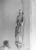 Statue (grandeur nature) : saint apôtre, chapelle Notre-Dame de Pitié et sa fontaine (Langonnet)