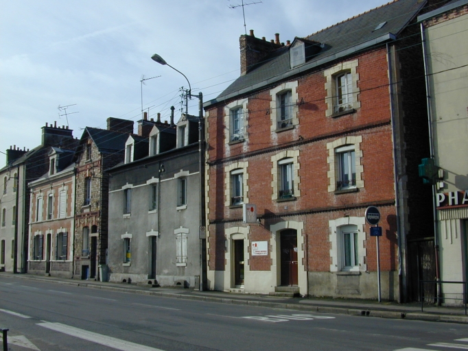 Lotissement des terrains de la maison Centrale, 21 à 33 et 48 à 66 rue de l' Alma ; 101 rue Ange-Blaise ; 4 à 18 rue de Châtillon ; 55 à 69 rue Paul-Féval (Rennes)
