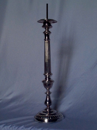 Ensemble de 2 chandeliers d'autel