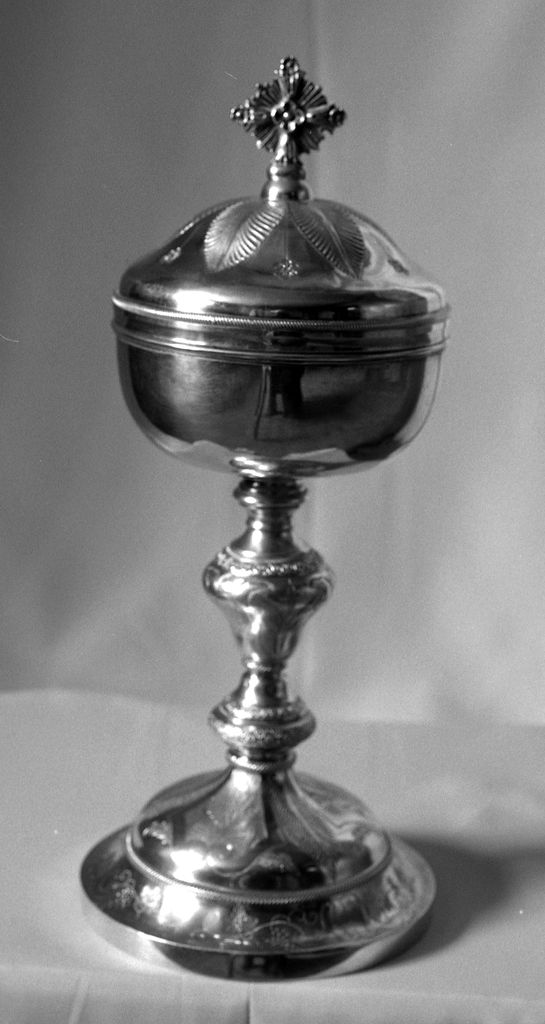 Ciboire (2), église paroissiale Sacré-Cœur, (Le Petit-Fougeray)